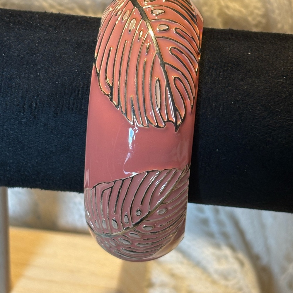 Leaf Hinged Bangle Bracelet